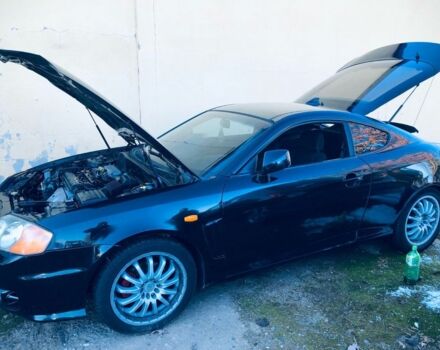 Черный Хендай Купе, объемом двигателя 2 л и пробегом 250 тыс. км за 3788 $, фото 3 на Automoto.ua