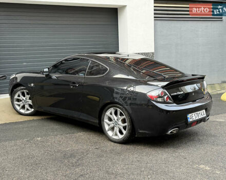 Черный Хендай Купе, объемом двигателя 2.66 л и пробегом 110 тыс. км за 4499 $, фото 6 на Automoto.ua