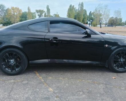 Черный Хендай Купе, объемом двигателя 2 л и пробегом 210 тыс. км за 5800 $, фото 2 на Automoto.ua