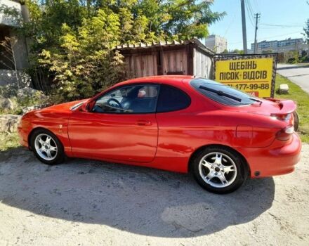 Красный Хендай Купе, объемом двигателя 2 л и пробегом 258 тыс. км за 1700 $, фото 1 на Automoto.ua