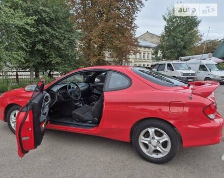 Красный Хендай Купе, объемом двигателя 1.98 л и пробегом 156 тыс. км за 6500 $, фото 2 на Automoto.ua