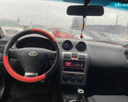 Красный Хендай Купе, объемом двигателя 16 л и пробегом 250 тыс. км за 4190 $, фото 10 на Automoto.ua