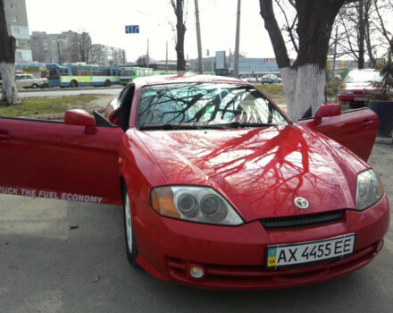Красный Хендай Купе, объемом двигателя 1.6 л и пробегом 290 тыс. км за 4300 $, фото 17 на Automoto.ua