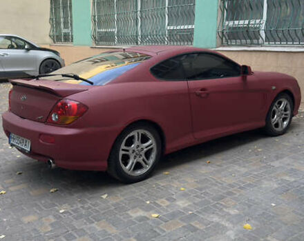 Красный Хендай Купе, объемом двигателя 1.6 л и пробегом 173 тыс. км за 4000 $, фото 9 на Automoto.ua