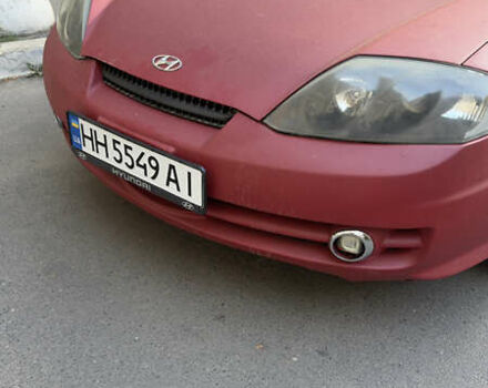 Красный Хендай Купе, объемом двигателя 1.6 л и пробегом 173 тыс. км за 4000 $, фото 8 на Automoto.ua