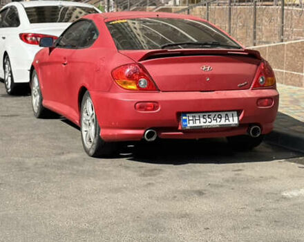 Красный Хендай Купе, объемом двигателя 1.6 л и пробегом 173 тыс. км за 4000 $, фото 2 на Automoto.ua