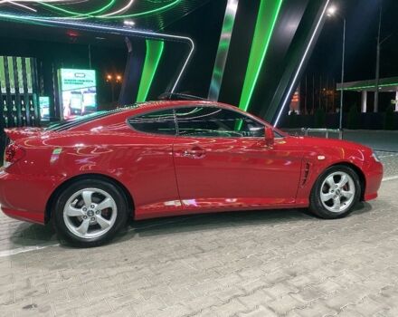 Красный Хендай Купе, объемом двигателя 2 л и пробегом 230 тыс. км за 5280 $, фото 6 на Automoto.ua