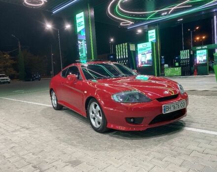 Красный Хендай Купе, объемом двигателя 2 л и пробегом 230 тыс. км за 5280 $, фото 1 на Automoto.ua