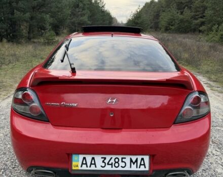 Червоний Хендай Купе, об'ємом двигуна 2 л та пробігом 175 тис. км за 5450 $, фото 4 на Automoto.ua