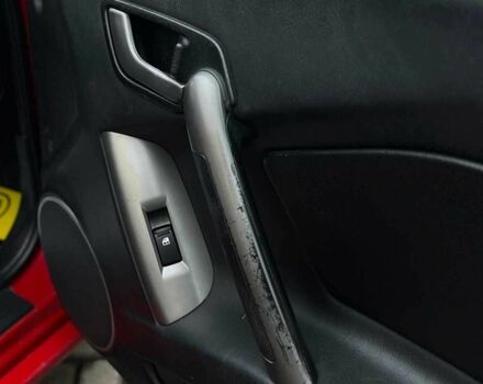 Красный Хендай Купе, объемом двигателя 2 л и пробегом 170 тыс. км за 6500 $, фото 17 на Automoto.ua