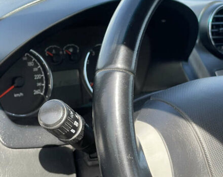 Червоний Хендай Купе, об'ємом двигуна 1.98 л та пробігом 215 тис. км за 5499 $, фото 50 на Automoto.ua