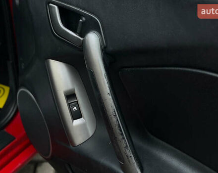 Красный Хендай Купе, объемом двигателя 2 л и пробегом 170 тыс. км за 6500 $, фото 17 на Automoto.ua