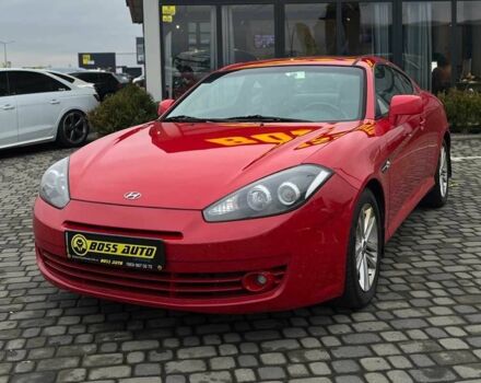 Красный Хендай Купе, объемом двигателя 2 л и пробегом 170 тыс. км за 6500 $, фото 2 на Automoto.ua