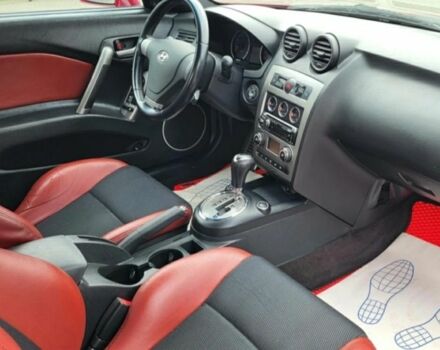 Червоний Хендай Купе, об'ємом двигуна 2 л та пробігом 219 тис. км за 2900 $, фото 6 на Automoto.ua