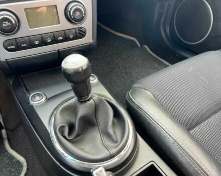 Хендай Купе 2008 в Киеве на Automoto.ua Красный Хендай Купе, объемом двигателя 2 л и пробегом 209 тыс. км за 6490 $, фото 12 на Automoto.ua