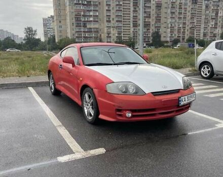 Красный Хендай Купе, объемом двигателя 1.6 л и пробегом 250 тыс. км за 2700 $, фото 1 на Automoto.ua