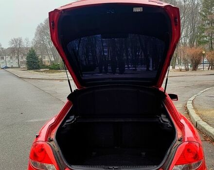 Красный Хендай Купе, объемом двигателя 20 л и пробегом 230 тыс. км за 5200 $, фото 1 на Automoto.ua