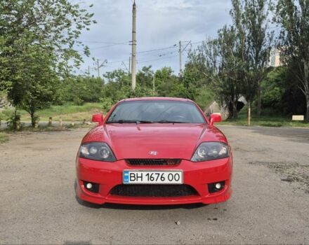 Красный Хендай Купе, объемом двигателя 2 л и пробегом 230 тыс. км за 5600 $, фото 1 на Automoto.ua