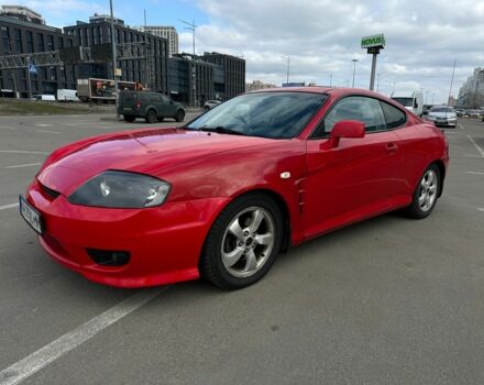 Красный Хендай Купе, объемом двигателя 2 л и пробегом 315 тыс. км за 4500 $, фото 1 на Automoto.ua