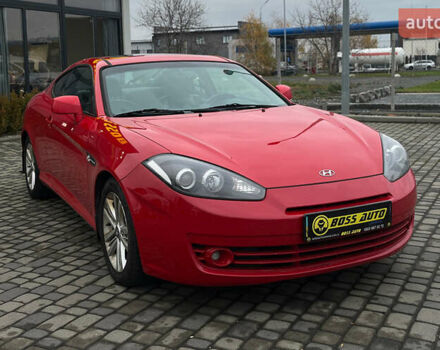 Красный Хендай Купе, объемом двигателя 2 л и пробегом 170 тыс. км за 6500 $, фото 1 на Automoto.ua