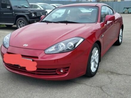 Червоний Хендай Купе, об'ємом двигуна 2 л та пробігом 219 тис. км за 2900 $, фото 1 на Automoto.ua