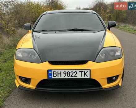 Желтый Хендай Купе, объемом двигателя 1.98 л и пробегом 222 тыс. км за 4800 $, фото 4 на Automoto.ua