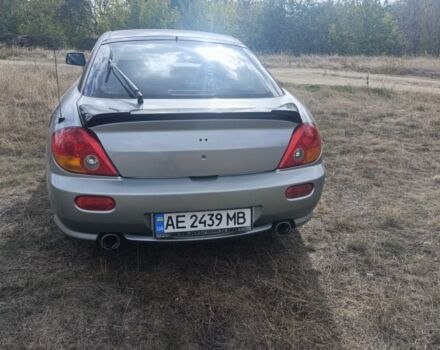 Сірий Хендай Купе, об'ємом двигуна 2 л та пробігом 250 тис. км за 3999 $, фото 6 на Automoto.ua