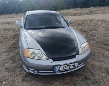 Сірий Хендай Купе, об'ємом двигуна 2 л та пробігом 250 тис. км за 3999 $, фото 1 на Automoto.ua