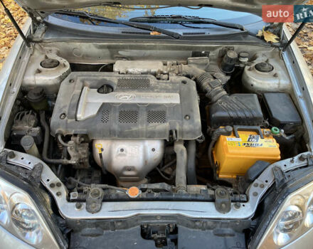 Сірий Хендай Купе, об'ємом двигуна 2 л та пробігом 144 тис. км за 4500 $, фото 15 на Automoto.ua