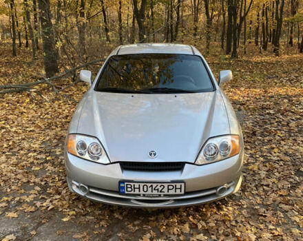 Сірий Хендай Купе, об'ємом двигуна 2 л та пробігом 144 тис. км за 4500 $, фото 2 на Automoto.ua