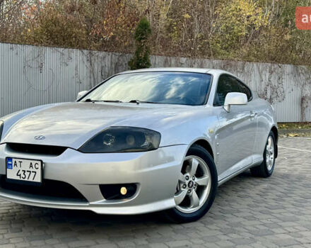 Серый Хендай Купе, объемом двигателя 2 л и пробегом 133 тыс. км за 5350 $, фото 1 на Automoto.ua