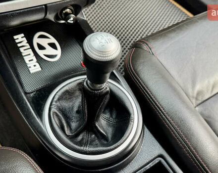 Серый Хендай Купе, объемом двигателя 2 л и пробегом 133 тыс. км за 5350 $, фото 52 на Automoto.ua