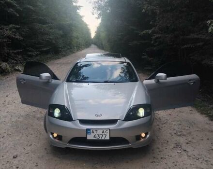 Серый Хендай Купе, объемом двигателя 1.98 л и пробегом 132 тыс. км за 5200 $, фото 1 на Automoto.ua