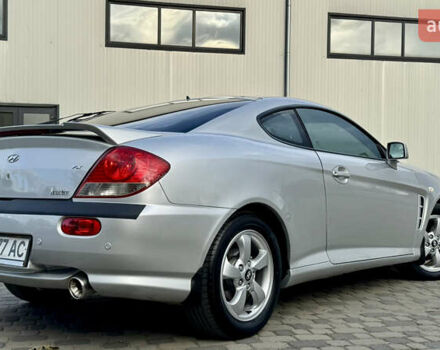 Серый Хендай Купе, объемом двигателя 2 л и пробегом 133 тыс. км за 5350 $, фото 13 на Automoto.ua