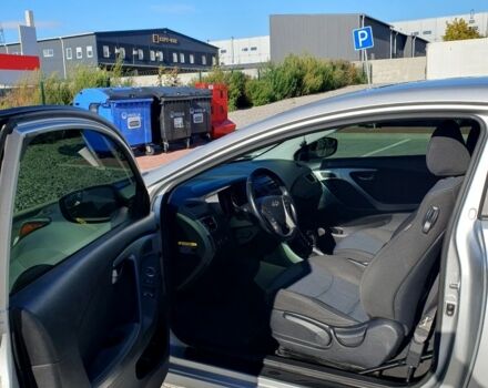 Сірий Хендай Купе, об'ємом двигуна 2 л та пробігом 133 тис. км за 8700 $, фото 5 на Automoto.ua