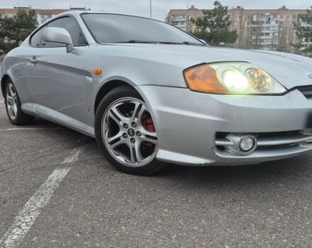 Серый Хендай Купе, объемом двигателя 2.66 л и пробегом 211 тыс. км за 4350 $, фото 1 на Automoto.ua