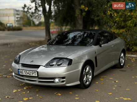Серый Хендай Купе, объемом двигателя 1.6 л и пробегом 240 тыс. км за 3400 $, фото 1 на Automoto.ua