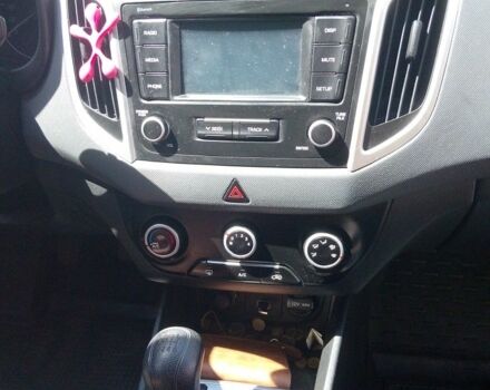 Серый Хендай Крета, объемом двигателя 1.6 л и пробегом 53 тыс. км за 13000 $, фото 3 на Automoto.ua