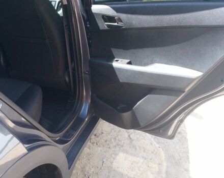 Серый Хендай Крета, объемом двигателя 1.6 л и пробегом 53 тыс. км за 13000 $, фото 5 на Automoto.ua