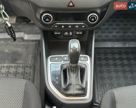 Хендай Крета 2016 в Киеве на Automoto.ua Серый Хендай Крета, объемом двигателя 1.6 л и пробегом 121 тыс. км за 14800 $, фото 34 на Automoto.ua