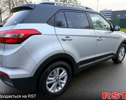 Серый Хендай Крета, объемом двигателя 1.6 л и пробегом 69 тыс. км за 16300 $, фото 2 на Automoto.ua