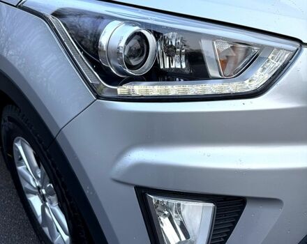 Серый Хендай Крета, объемом двигателя 1.6 л и пробегом 69 тыс. км за 16300 $, фото 3 на Automoto.ua