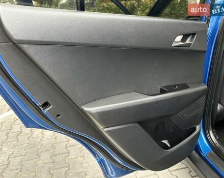Синий Хендай Крета, объемом двигателя 1.59 л и пробегом 137 тыс. км за 13500 $, фото 53 на Automoto.ua