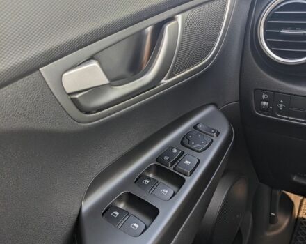 Белый Хендай Другая, объемом двигателя 0 л и пробегом 33 тыс. км за 15900 $, фото 14 на Automoto.ua