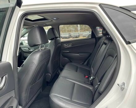 Белый Хендай Другая, объемом двигателя 0 л и пробегом 29 тыс. км за 11900 $, фото 12 на Automoto.ua