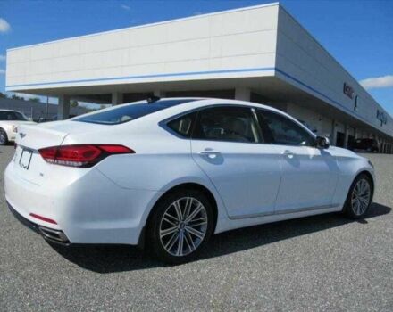 Белый Хендай Другая, объемом двигателя 3.8 л и пробегом 45 тыс. км за 3900 $, фото 2 на Automoto.ua