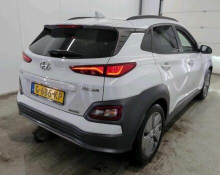 Белый Хендай Другая, объемом двигателя 0 л и пробегом 121 тыс. км за 15953 $, фото 2 на Automoto.ua