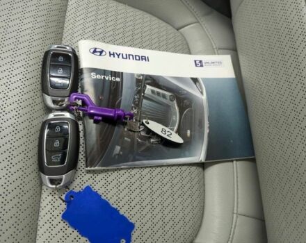 Белый Хендай Другая, объемом двигателя 0 л и пробегом 121 тыс. км за 15953 $, фото 9 на Automoto.ua