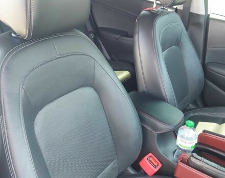 Белый Хендай Другая, объемом двигателя 1.6 л и пробегом 40 тыс. км за 20300 $, фото 6 на Automoto.ua