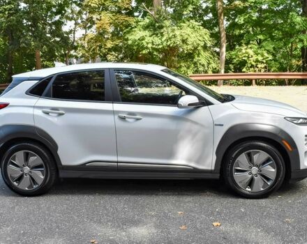 Белый Хендай Другая, объемом двигателя 0 л и пробегом 49 тыс. км за 12000 $, фото 7 на Automoto.ua